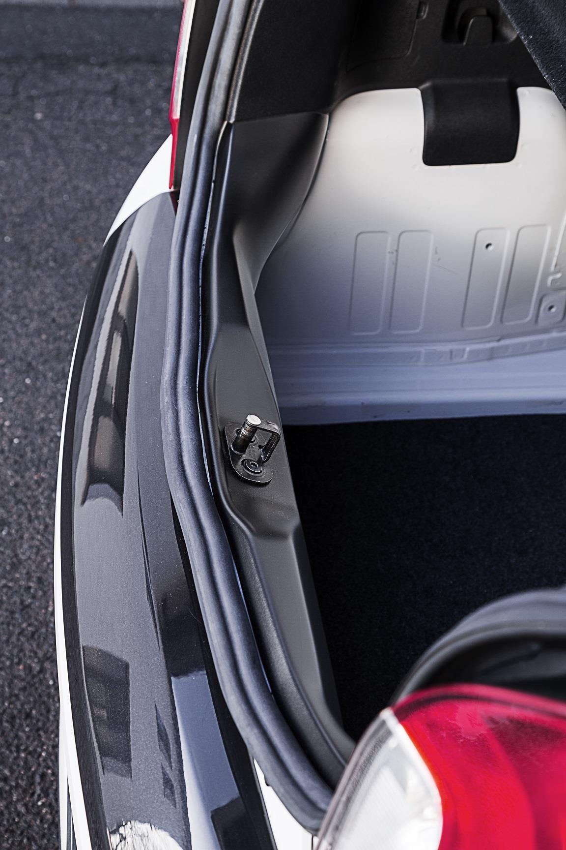 Bild des Artikels Ladekantenabdeckung für VW UP Baujahr ab 2012 auch für Facelift